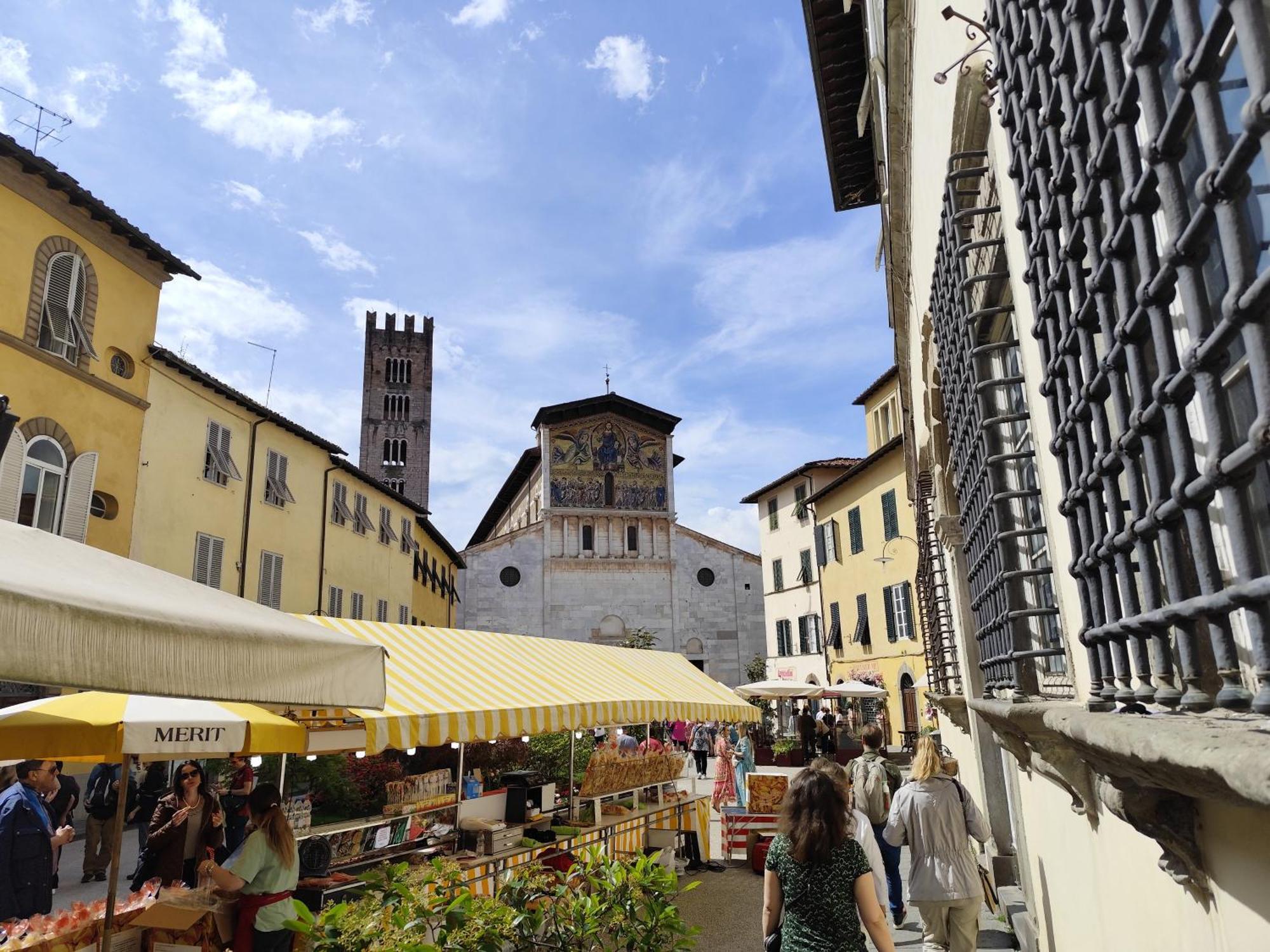 Casa Rosina + Box Per Auto 2 Bici 1,5Km Dalle Mura Lucca Buitenkant foto